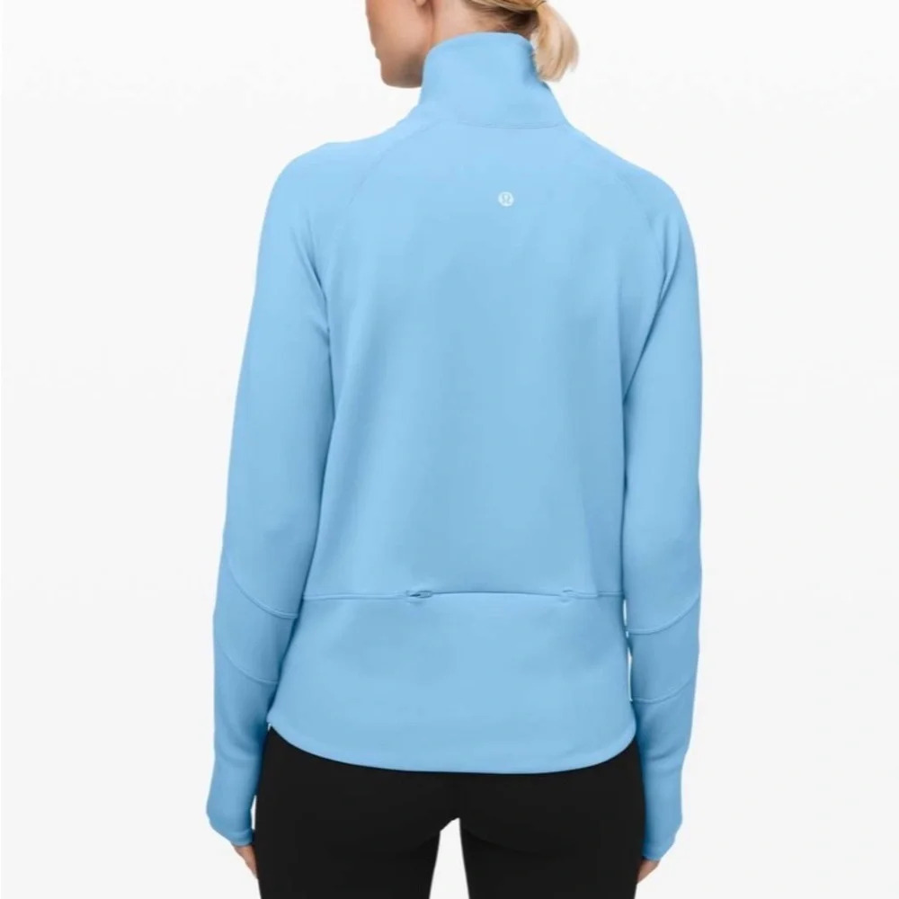 Lululemon sz M Run To Reset 1/2 zip in Aqua smoke great pre owned condition - Picture 4 of 16